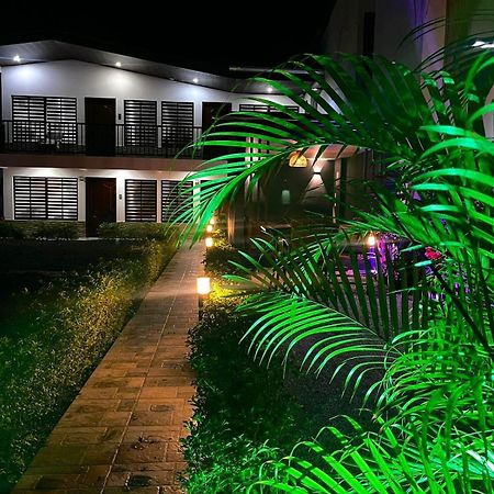 Mevak Apartments Suites La Fortuna Extérieur photo