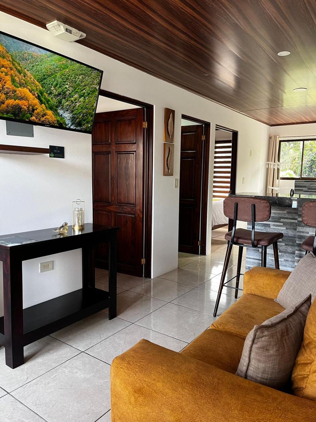 Mevak Apartments Suites La Fortuna Extérieur photo