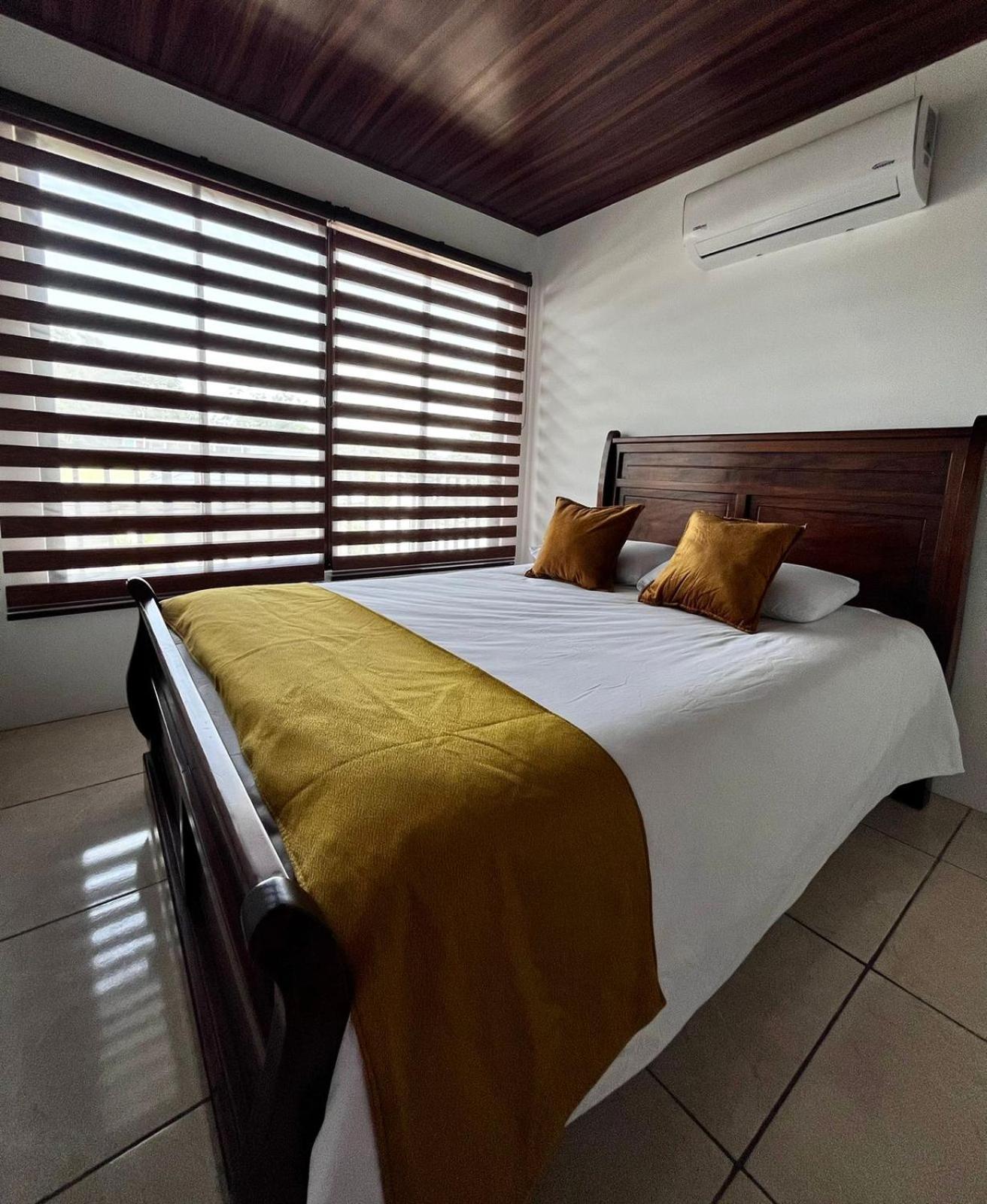 Mevak Apartments Suites La Fortuna Extérieur photo