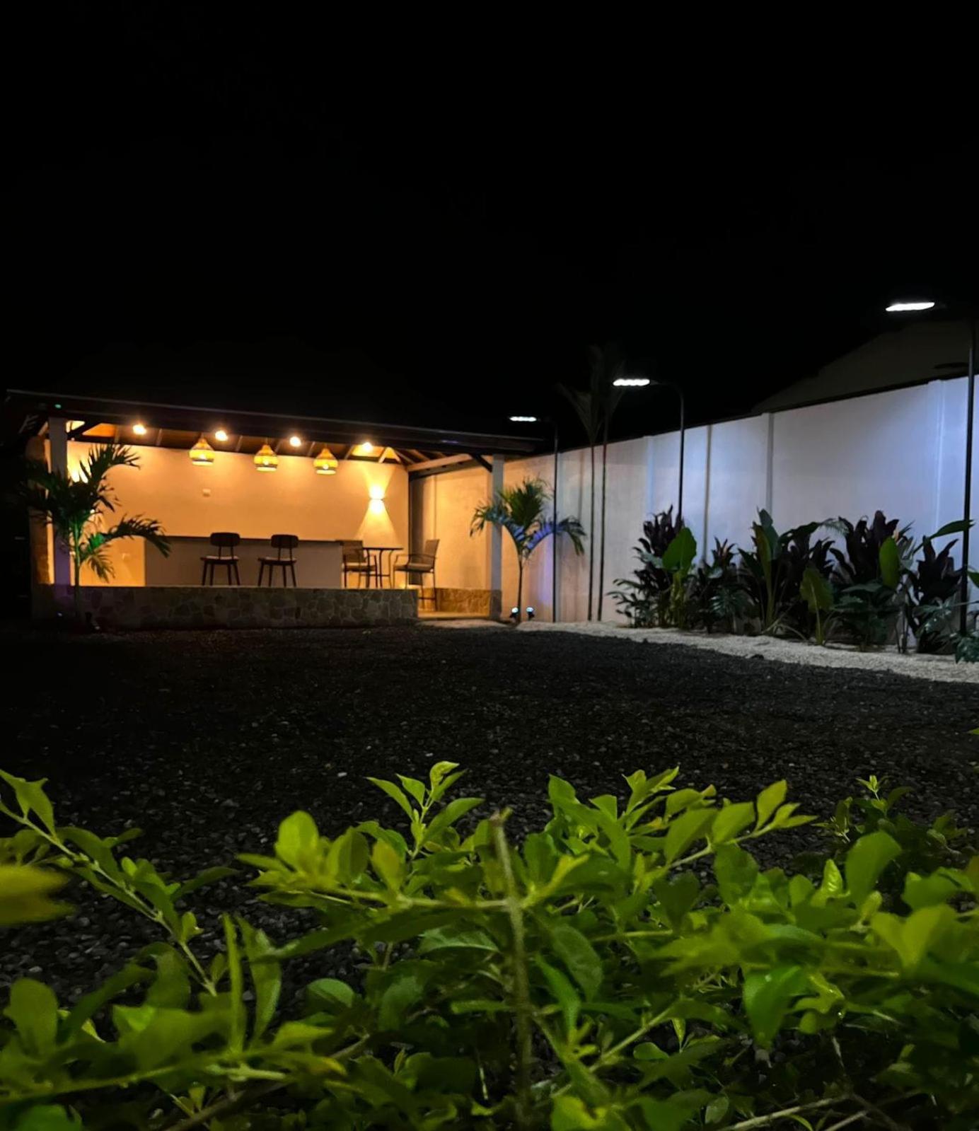 Mevak Apartments Suites La Fortuna Extérieur photo